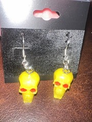 Handmade Yellow Skull Dangle Earrings Hook Red Eyes Skeletons & Skulls Theme