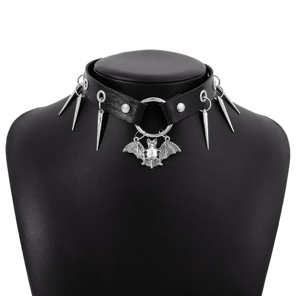 Gothic Punk PU Leather Spike Choker Necklace Spider Snake Pendant Collar Clubwea