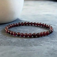 Handmade Natural Garnet Elastic Stretch Bracelet – 5mm Crystal Gemstone Bead