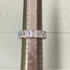 .925 Sterling Silver Cubic Zirconia Emerald Cut Eternity Band Ring Size 8 New