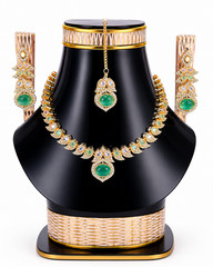 Gold Plated Bridal Jewelry Set Green Crystal Necklace Earrings Maang Tikka