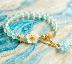 Handmade Boho Flower Stretch Bracelet – Green Crystal Beads Gift for Her