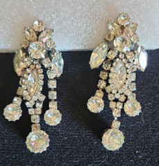 WEISS Signed Clip-On Chandelier Dangle Earrings Silver Tone Clear Crystal
