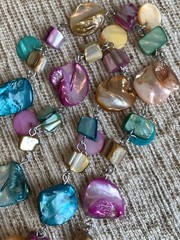 NWT Croft & Barrow Multi Color Sparkly SHELL Extra Long Statement Necklace $36