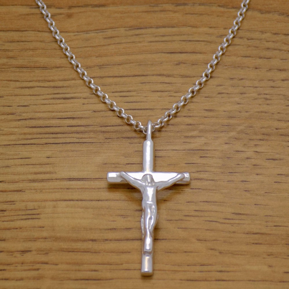 Solid 925 Sterling Silver Jesus Christ Crucifix Cross Pendant Necklace & Chain
