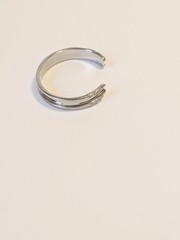 Silver Tone Open Cuff Bracelet With Textured Ends. 6 3/4 In. 1/2″ Wide. BOHO.