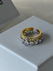 VW Crystal Orb Double Ring – Gold