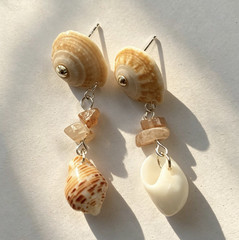 Multicolor Natural Shell Chip & Beaded Dangle Drop Earrings, Silver Tone Hook