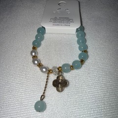 Light Green & white Expandable Bracelet With Dangle Ball And Clover
