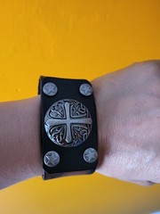 Crusade Cross brown leather cuff Bracelet Punk Gothic Medieval style
