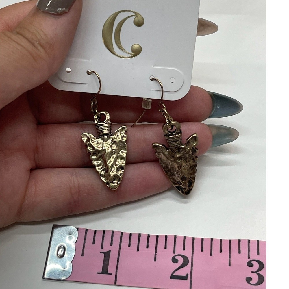 White Light Arrowhead Dangle Earrings Burnished Gold Tone Hammered Boho