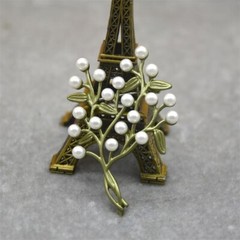 New Pearl Creativity Tree Branch Flower Brooch Retro Green Plant Flower Pin