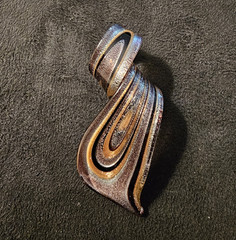 Asymmetrical Swirl Ribbon Charm Pendant Metal Silver Tone Brown No Stone