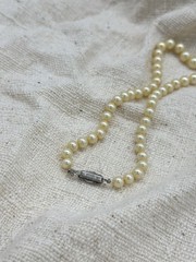 Vintage Marvella Graduated Pearl Necklace Rhinestone Clasp Signed 16″