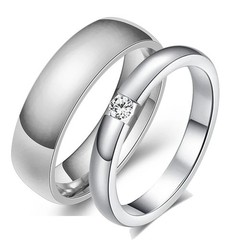 Men Women Silver Gold Stainless Steel Ring Band Titanium Wedding Engagement Ring