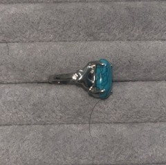 Turquoise simulated stone silver tone ring size 5 1/4.