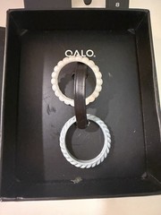 QALO Stackable Silicone Band Ring Set Gray/White Size 8 7.5mm Signed