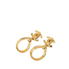 CHANEL plating 96P COCO Mark Vintage teardrop earring with 96P marking. Wome…