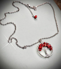 Silver Tone Tree of Life Round Charm Necklace w/ Red Chip Stones, Lobster
