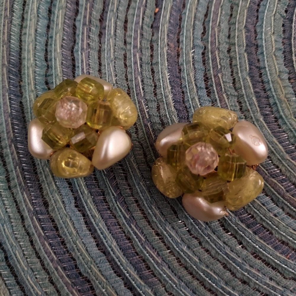 Gold & Green Glass Flower Clip-On Stud Earrings, Round Stone Cluster Vintage