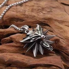 Men Unisex Punk Gothic Rock Wolf Head Pendant Necklace The Witcher Jewelry 24″