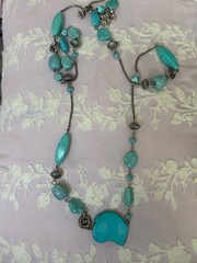 Chico’s Turquoise Baroque Stone Beaded Statement Necklace Lobster Clasp, 18 in