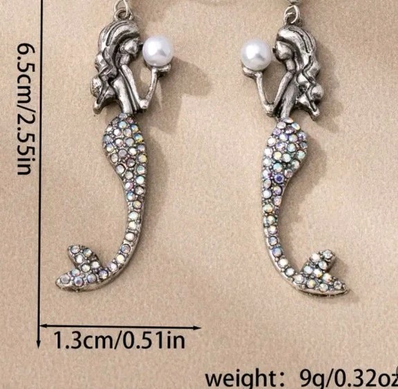 Beautiful Mermaid Dangle Earrings Silvertone W/faux Pearl Glittery Tail