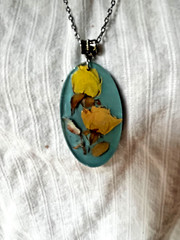 Real Pressed Flower roses In blue Resin oval Pendant Necklace sterling silver…