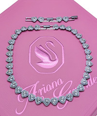 New in Gift Box 100% Authentic Ariana Grande x SWAROVSKI Tennis necklace 5720857
