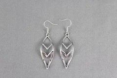 silver teardrop dangle earrings chevron V pattern 2.25 inches long liteweight