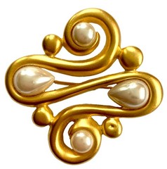 GIVENCHY Vintage Brooch Gold Tone Faux Pearl