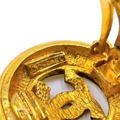 CHANEL CC Logo Coco Mark Vintage Earrings Gold-tone Matelasse Clip-On Auth JAPAN