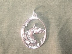 New USA 25mm Antique Silver Oval Horse Head Fantasy Pendant Charm Necklace