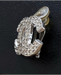 RARE Authentic CHANEL Vintage 00A Silver Quilted CC Clip-On Earrings – w/COA