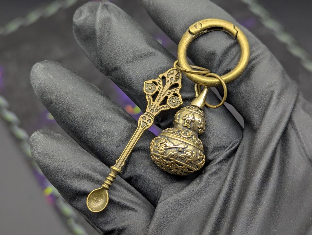 Magic Powder Victorian Spoon & Round Screw Top Jar EDC Rave Keyring