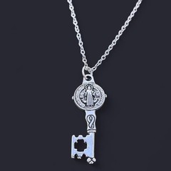 Vintage Gothic Silver Key Necklace – Antique Punk Skull necklace – grunge emo