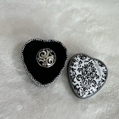 Brighton Sterling Silver Scrolled Cocktail Ring With Crystals Size 6 In Box