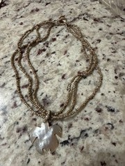 Shell turtle shape necklace