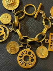 CHANEL Bracelet Bangle AUTH Coco Mark chain Logo Vintage Rare Gold Icon F/S