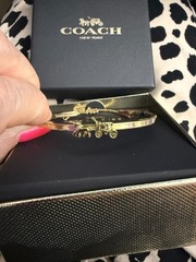 NIB Coach Original Gold Tone Bangle Cuff Horse Carriage Double Chain Cuff