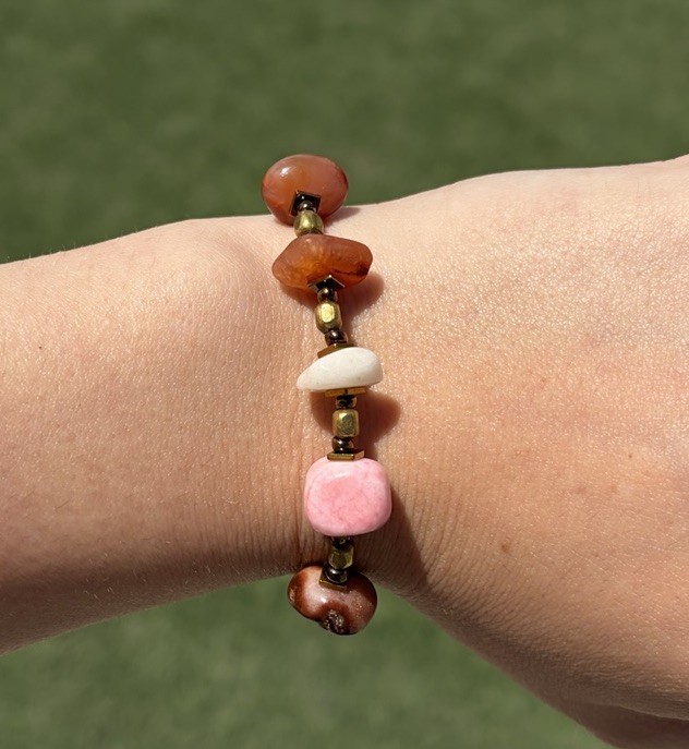 handmade Agate stone Lesbian pride Beaded Stretch Bracelet