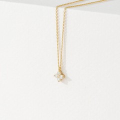 Lab Grown 1.00 Ct Round EF VS Diamond Small Clover Necklace in 14K Solid Gold