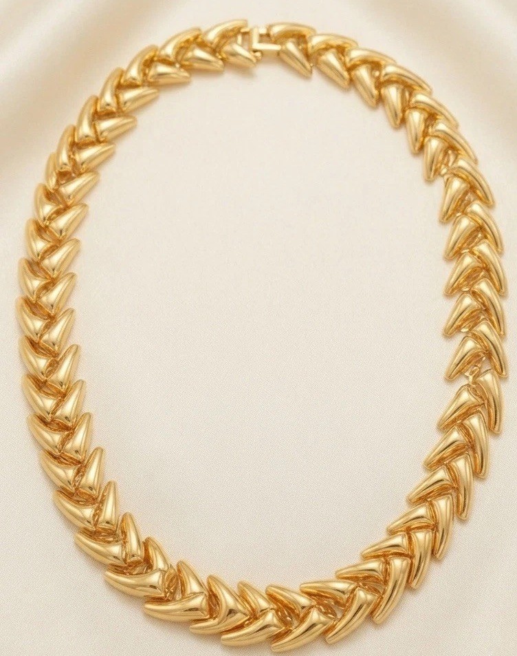Gold Tone Chevron Link Chain Necklace Metal No Stone 0 Gemstones Gold Color