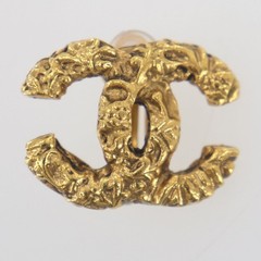 CHANEL CC Logos Used Lava Pattern Earrings Clip-On Gold 03A France Vintage AG768