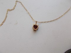 9K GOLD NECKLACE WITH 40CM CHAIN & SMALL RED STONE HEART SHAPE PENDANT WT 0.9G