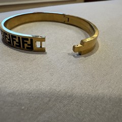 AUTHENTIC FENDI STATEMENT GOLD BANGLE BRACELET NWOT