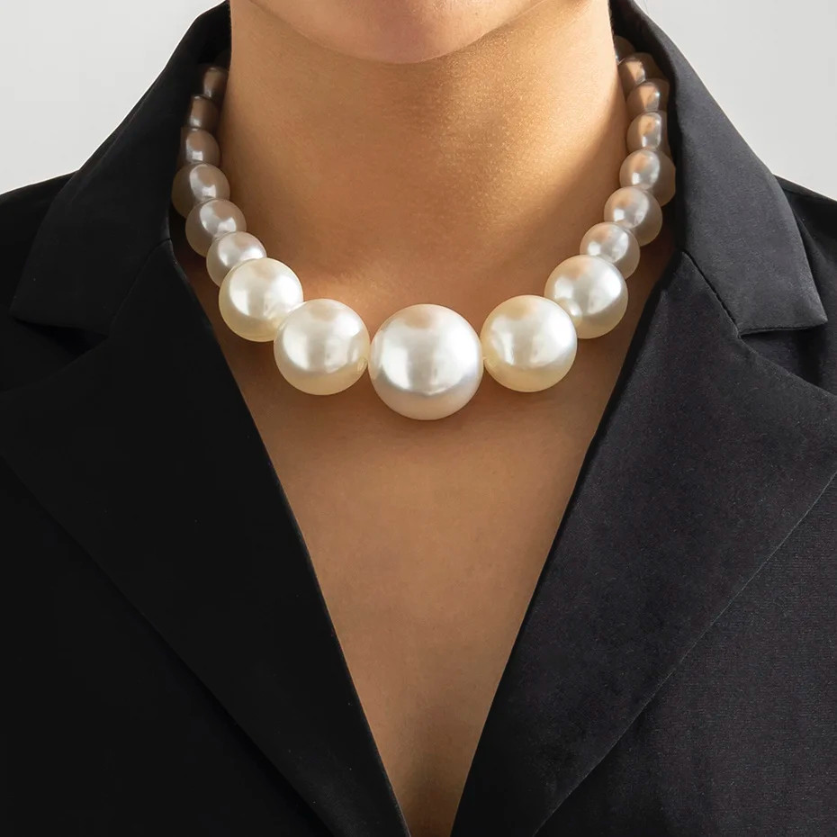 Women’s Fashion Bohemian Jewelry White Thick Pearl Choker Necklace 575