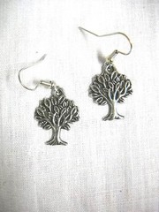 TREE OF LIFE NATURE RUSTIC OUTDOOR WOODLAND DANGLING CHARM EARRINGS