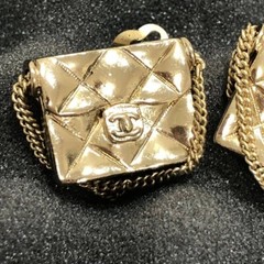 CHANEL Earrings AUTH Logo Coco kenken CC Gold Matelasse Bag Motif Swing Vintage