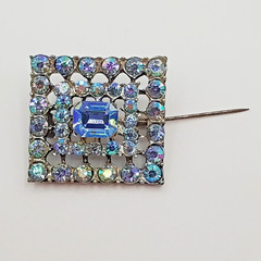VTG Aurora Borealis Crystal Brooch 1in Square Silver Tone Blue Layered AB Pin